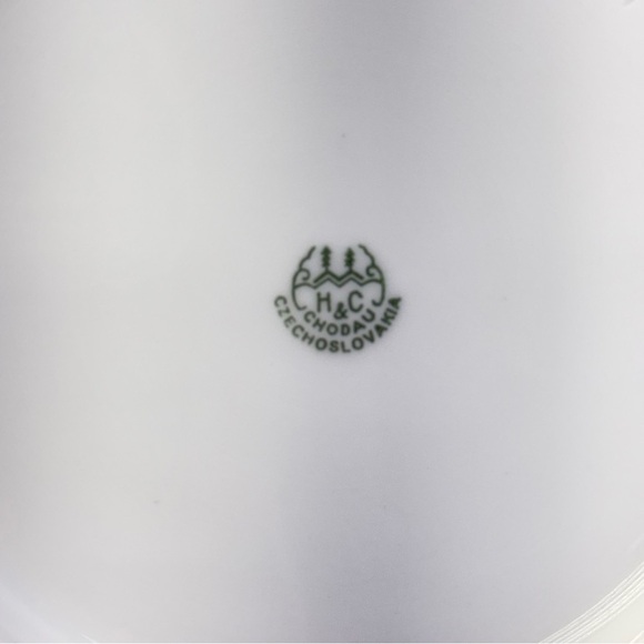 H & C Chodau Czechoslovakia White Soup Tureen with Handles - Picture 12 of 12